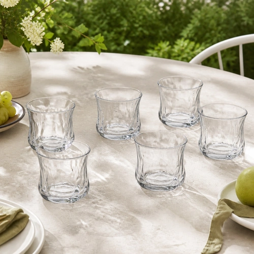 ALMINA Artic Snow Corta 6-teilig Strukturiert Wasser- & Whiskygläser-Set, 230 ml in einer Frühstücksszene