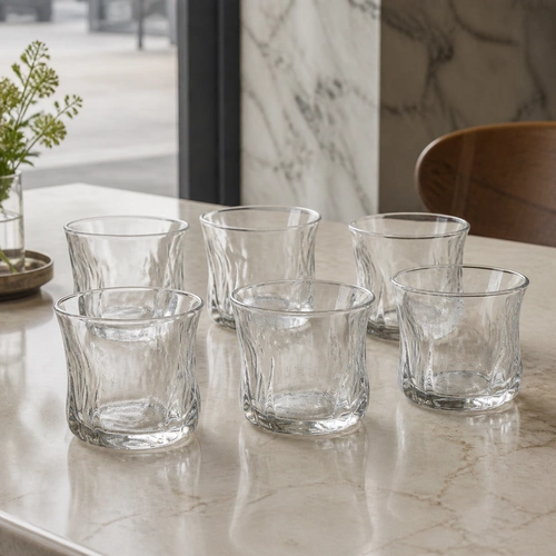 ALMINA Artic Snow Corta 6-teilig Strukturiert Wasser- & Whiskygläser-Set, 230 ml in einer natürlichen Anwendungsszene